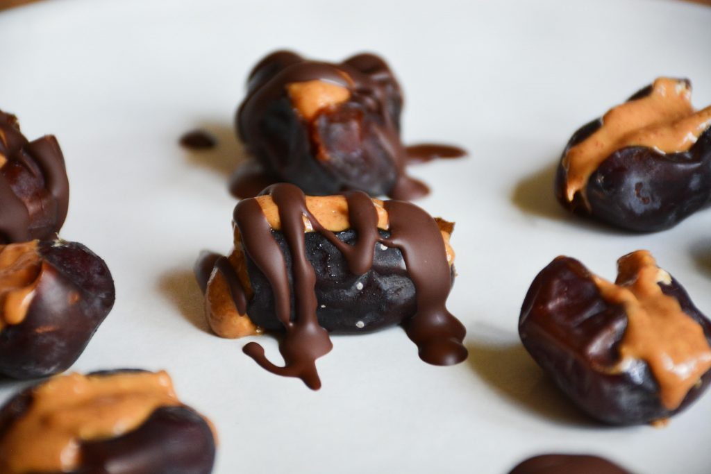 chocolate-peanut-butter-dates-candy
