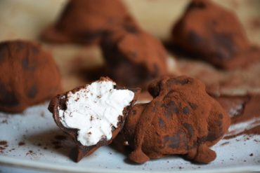 whipped-coconut-cream-chocolate-truffles