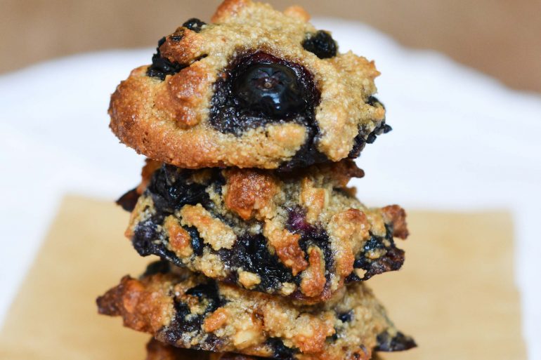 vegan-blueberry-almond-cookies-soft-chewy