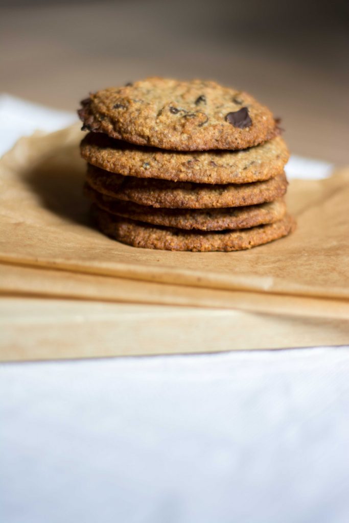 chewy-moist-flour-free-chocolate-chip-cookies-vegan