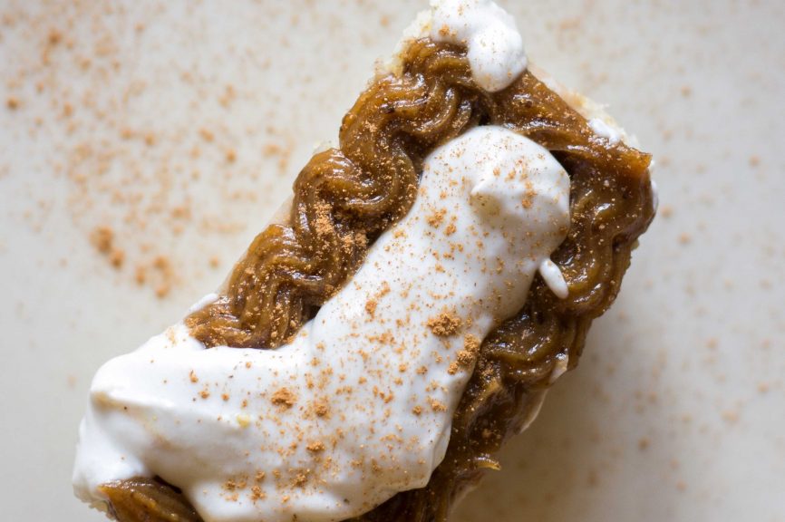 raw-banoffee-maca-pie