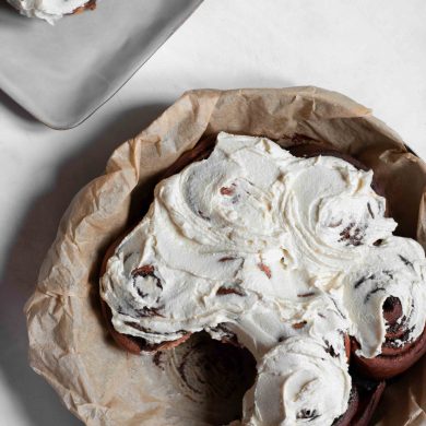 beetroot-orange-cinnamon-rolls